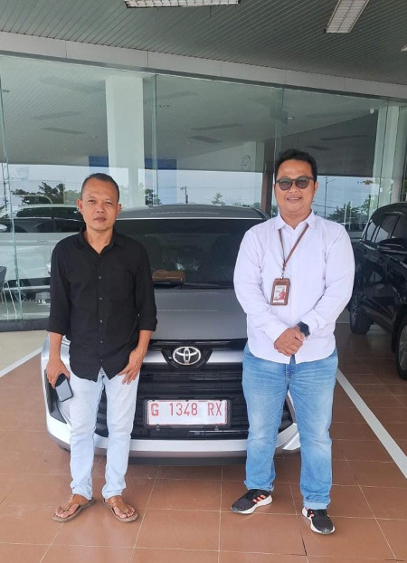 foto Penyerahan Unit Toyota Tegal  