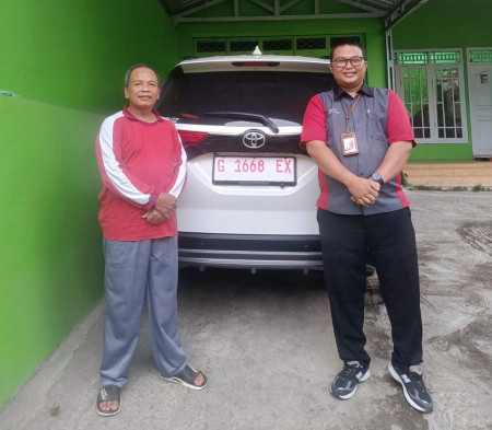 foto Penyerahan Unit Toyota Tegal  